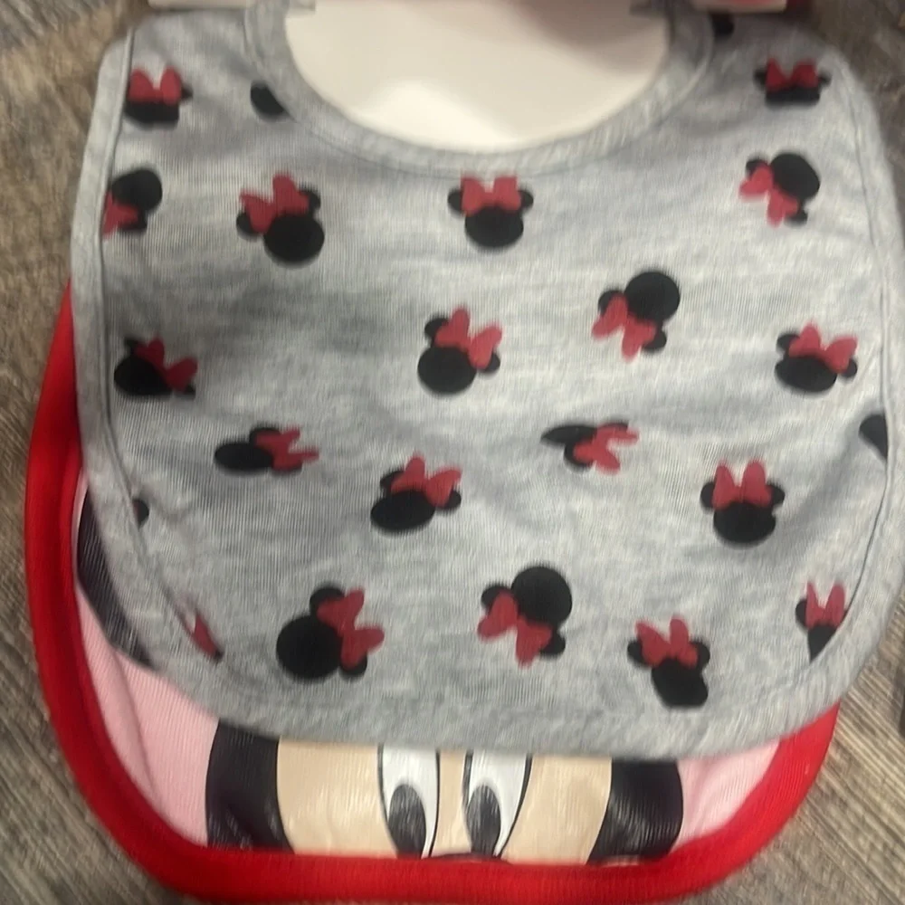 2 baby bibs set